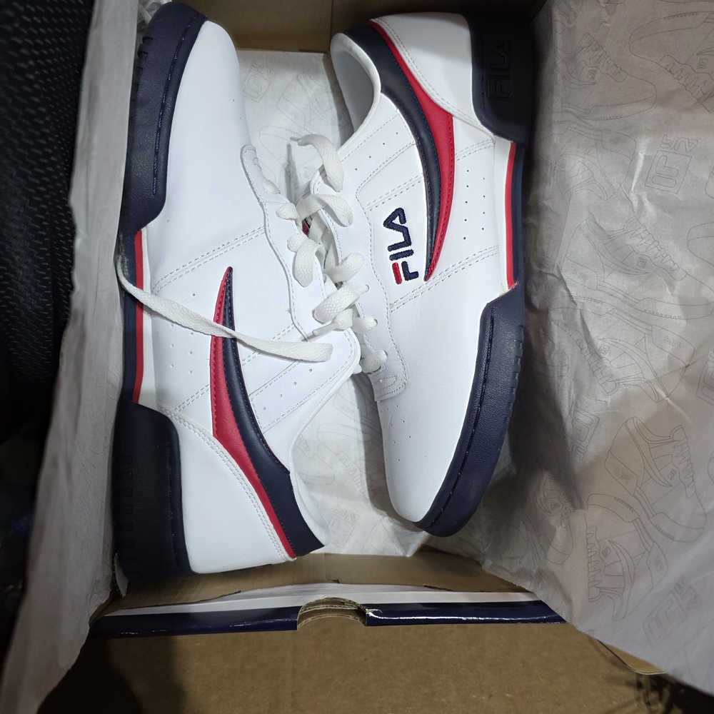 Fila Men's White and Navy Sneakers with Red Accents